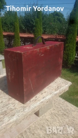 Стар дървен куфар., снимка 15 - Антикварни и старинни предмети - 51067438