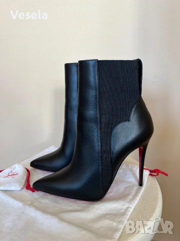 Оригинални боти Christian Louboutin, снимка 10 - Дамски боти - 53649804
