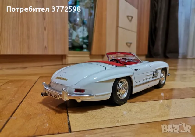 Рядък модел метална колекционерска количка MERCEDES SL 300 1957г. 1:18, снимка 4 - Колекции - 47395075