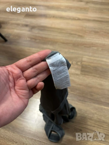 Нов дамско питник Nike Women's Iconic Pro Cool Dri-Fit Racerback Training Top, L размер, снимка 9 - Потници - 53862090