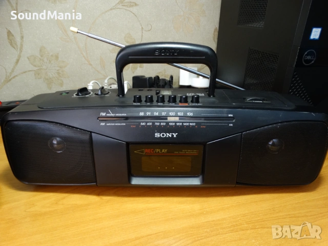 SONY CFS-204 и HITACHI TRK-60 в комплект ..., снимка 4 - Радиокасетофони, транзистори - 53581636