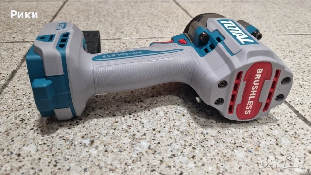 Нов Акумулаторен ударен безчетков гайковерт TOTAL INDUSTRIAL, 1/2", 20 V, 850 Nm, снимка 6 - Винтоверти - 53765945