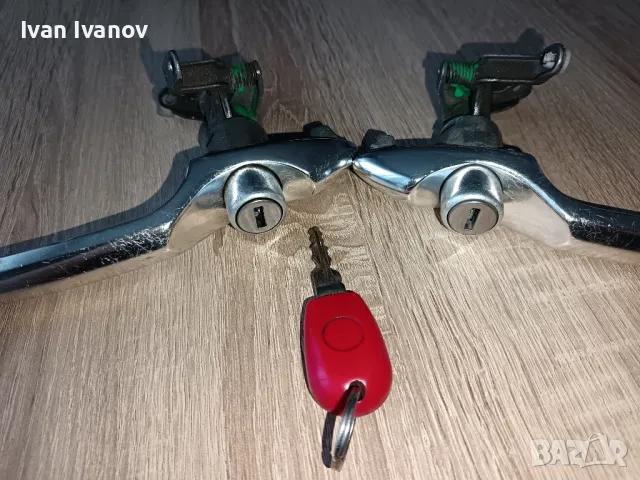 Външни дръжки за Алфа 156 комплект с 1 червен ключ. , снимка 6 - Части - 49704823