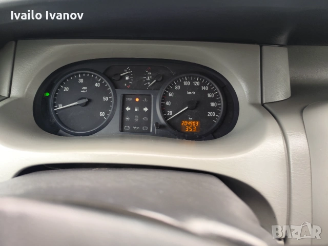 Опел Виваро /Opel Vivaro 1.9 101кс климатик , снимка 11 - Бусове и автобуси - 54166582