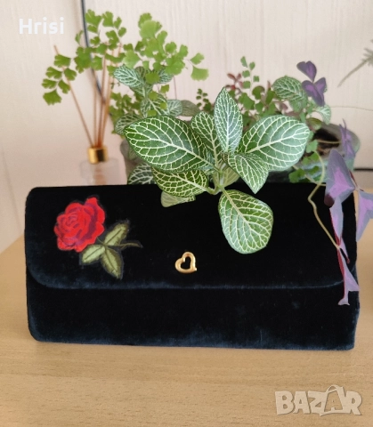 Клъч чанта Victoria's Secrets , снимка 3 - Чанти - 51913384