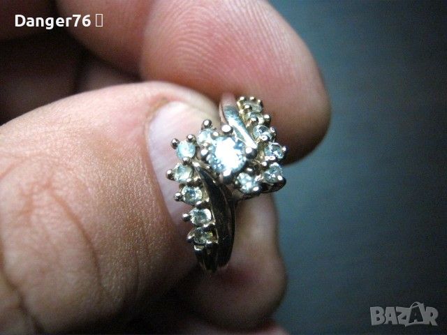 Дамски пръстен от бяло злато , снимка 4 - Пръстени - 45964110
