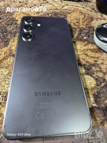 Samsung Galaxy S24 на части 