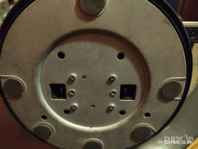 настолен монитор LG 15 инча