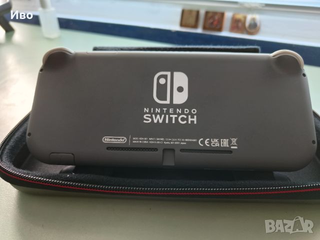 Продавам Nintendo Switch Lite сив като нов, снимка 2 - Игри за Nintendo - 46681464