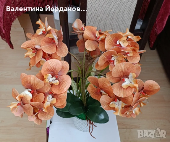 реалистични изкуствени орхидеи в керамична кашпа , снимка 2 - Декорация за дома - 50506780