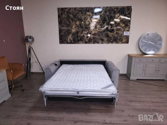 Италиански светло сив диван тройка от плат с функция сън, снимка 6 - Дивани и мека мебел - 52010382