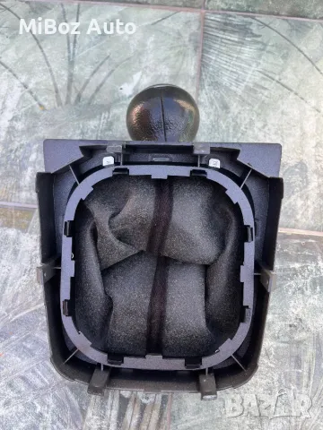 Топка с маншон скоростен лост Фолксваген Голф 5 VW Golf, снимка 3 - Части - 50156364