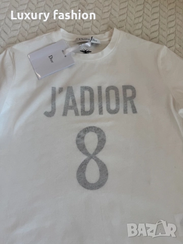 Дамско тениски Dior, снимка 2 - Тениски - 52875937
