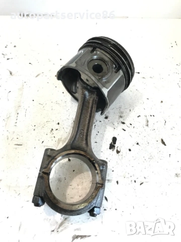 Бутало с биела за KIA Carnival 2.9 CRDi (2002–2006)