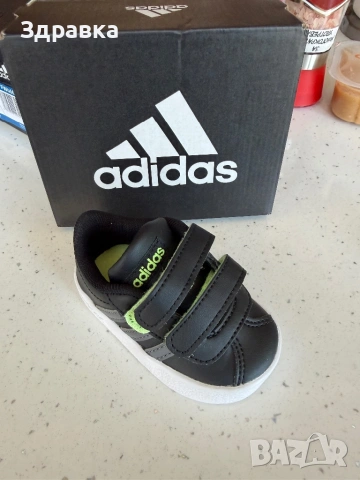 Детски маратонки Адидас, снимка 4 - Детски маратонки - 53853902