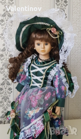 Порцеланова кукла със стойка , снимка 4 - Кукли - 54097297