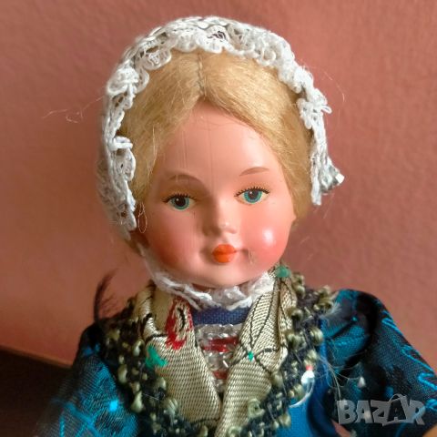 Колекционерска кукла народна носия Molls Trachten Puppen Celluloid 16 см , снимка 2 - Колекции - 45996074