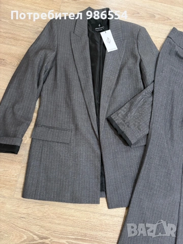 Комплект костюм сив сако и панталон размер S Stradivarius, снимка 5 - Костюми - 53052457