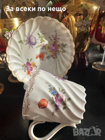 Dresden Germany  Circa 1901 The Carl Thieme porcelain company was founded in 1886 Код P1916, снимка 4 - Декорация за дома - 53388770