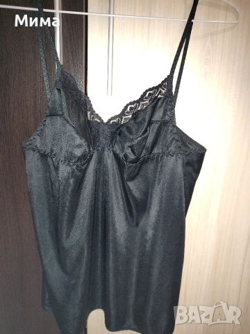 Сатенен потник с дантела 