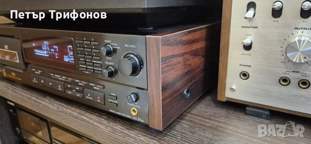 Sony DAT 57ES , снимка 4 - Ресийвъри, усилватели, смесителни пултове - 53175358