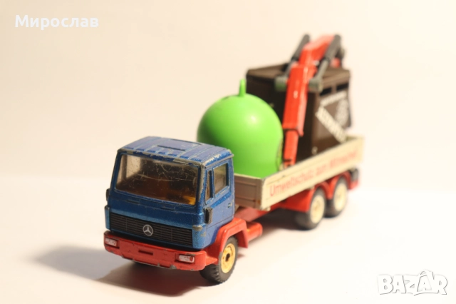 1/55 ?? SIKU MERCEDES КАМИОН ИГРАЧКА КОЛИЧКА МОДЕЛ, снимка 2 - Колекции - 52887182