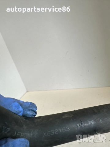 Водна тръба за Volvo C70 Convertible 2.0D (2008) X632163, снимка 2 - Части - 53833191