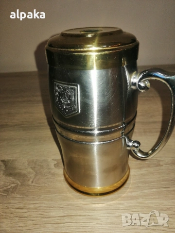 Продавам уникална чаша за бира Jianbao, алпака