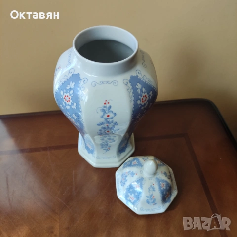 Порцеланова ваза, снимка 2 - Вази - 53183854