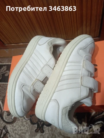 Юношески маратонки Adidas, подходящи за всекидневна употреба., снимка 2 - Детски маратонки - 51144583