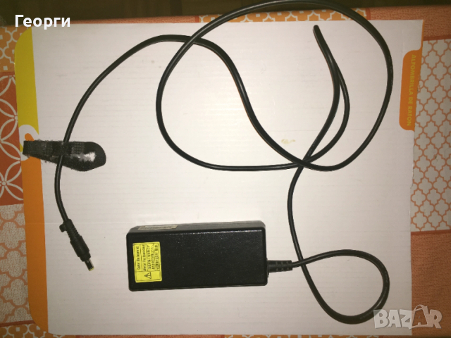 Зарядно за HP Pavilion DV9000 (Hewlett Packard)., снимка 2 - Кабели и адаптери - 52841379