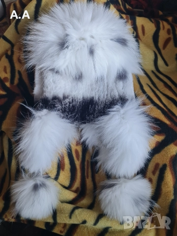 Уникална шапка от естествен косъм лисица и чинчила, отвътре еластична плетена вълна, снимка 2 - Шапки - 52855919