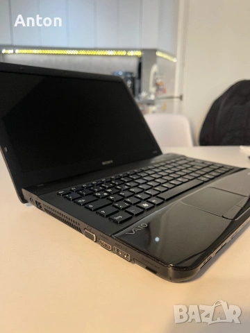 Лаптоп Sony Vaio, снимка 4 - Лаптопи за работа - 54248582