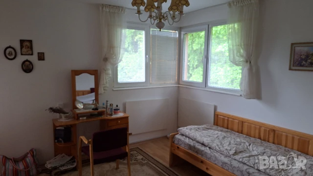 Продавам кьща на три етажа и 5 минути от плажа, снимка 11 - Къщи - 50999913