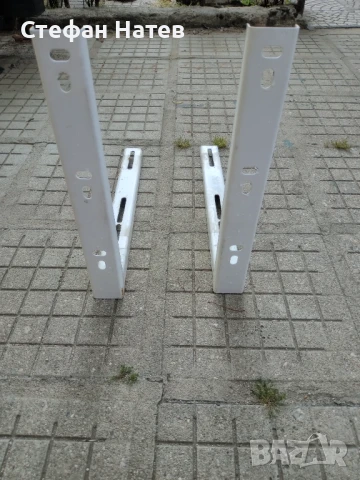 Продавам стойки за климатик , снимка 1