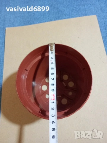 Пластмасова саксия , снимка 6 - Саксии и кашпи - 53450933