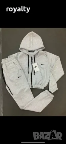 Nike дамски спортен комплект 