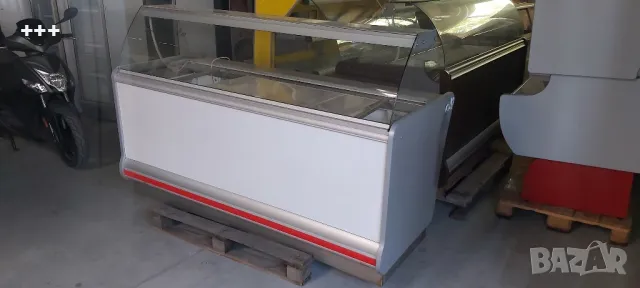 хладилна  витрина за  салати