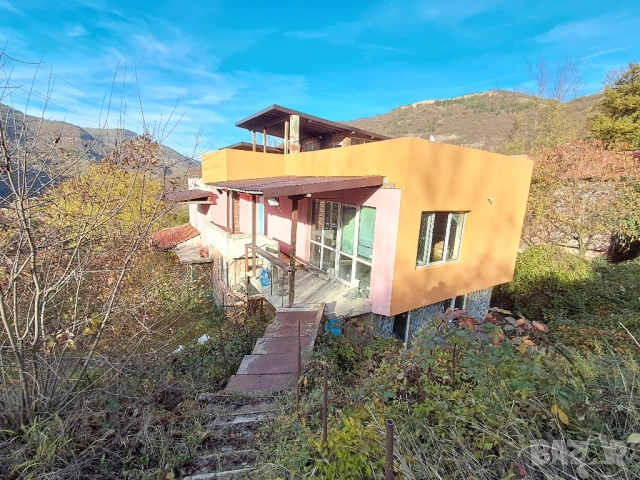 Къща в Гара Бов , снимка 2 - Къщи - 52251404