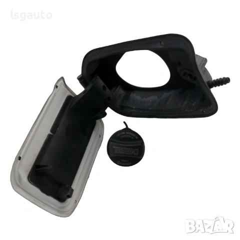 Вратичка с капачка резервоар BMW 5 Series (F10, F11) 2010-2016 ID: 159727, снимка 2 - Части - 54190485