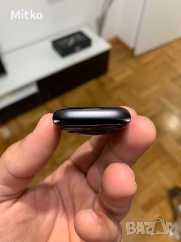 Apple Watch SE NIKE Edition 44mm, снимка 4 - Смарт гривни - 45991779