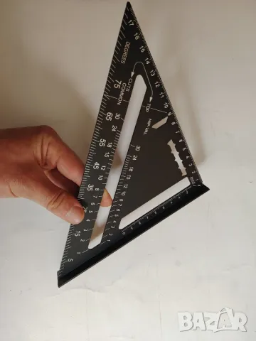 Триъгълник дърводелски с отмерване на ъгли
