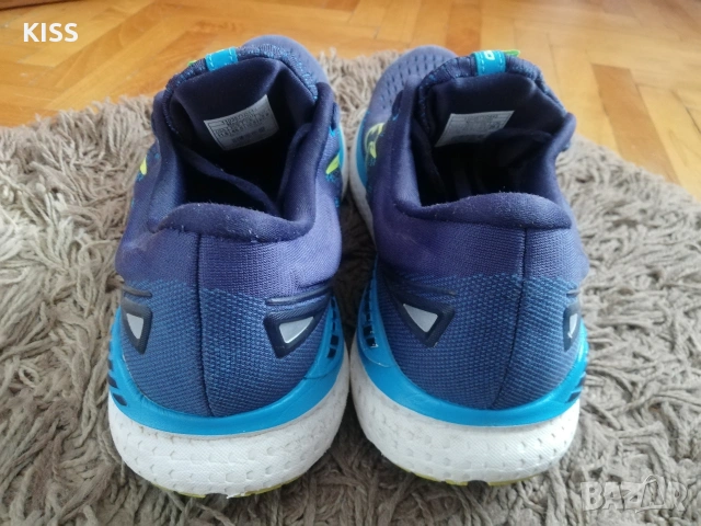Оригинални Brooks номер 45.5, снимка 4 - Кецове - 53627370