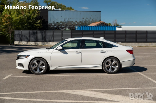 2018 Honda Accord 2.0 Touring 10AT, снимка 8 - Автомобили и джипове - 51849462