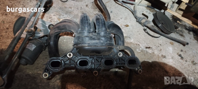 Всмукателен колектор Toyota Yaris 1,0-68к.с., снимка 2 - Части - 53304261