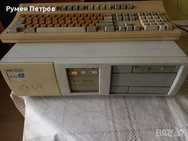 Hewlett Packard Vista XM 5/120, серия 1, заедно с клавиатура.