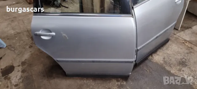 Врати предни задни лява дясна Vw Passat 5 5.5 - 90лв, снимка 4 - Части - 49727084