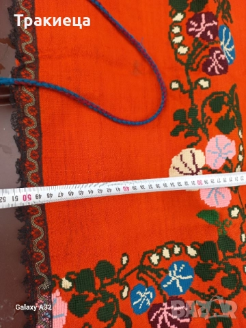 СТАРА РЪЧНО БРОДИРАНА ПРЕСТИЛКА 