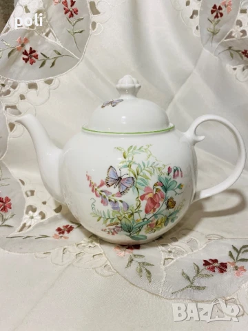 порцеланов чайник 