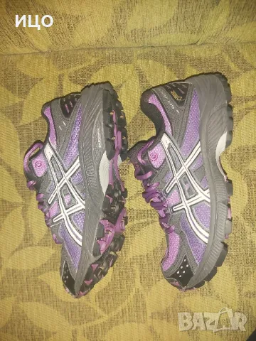 Туристически дамски обувки Asics GEL-ARCTIC 4 GTX, снимка 10 - Маратонки - 46826943